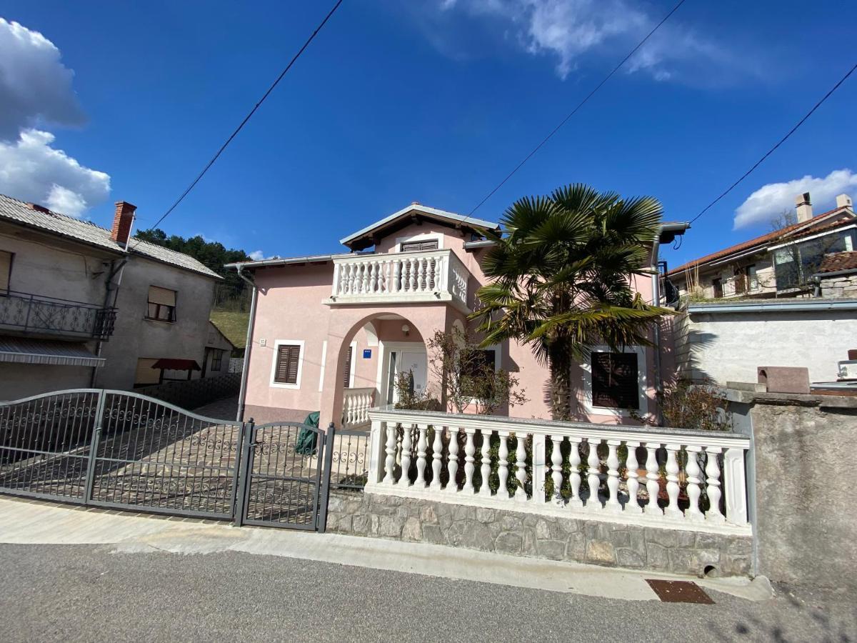Sapjane Holiday House Pasjak מראה חיצוני תמונה